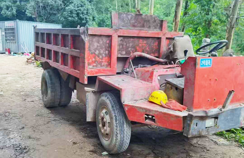 廣西出售12噸四不像出渣車